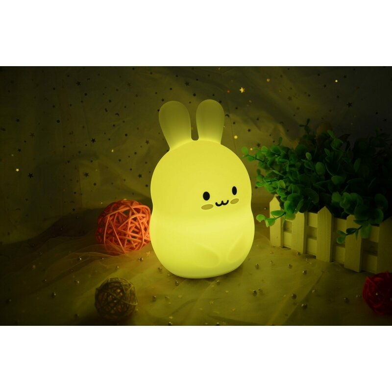 Lampa de veghe, FreeON, Silicon moale, Cu telecomanda si cablu USB, Cu 9 culori diferite si cronometru, Rabbit
