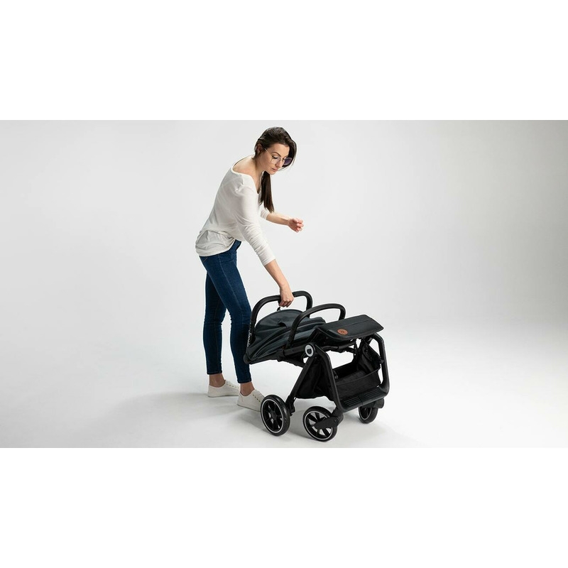 Lionelo - Carucior sport Cloe, De la nastere, Cu accesorii, Cadru din aluminiu, 0-22 kg, Usor, Pliabil cu o singura mana, Ideal pentru toate tipurile de suprafete, Gri