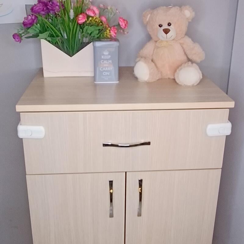 Coccolle protectii usi/sertare 75*75*40mm Coccolle protectii usi/sertare 75*75*40mm