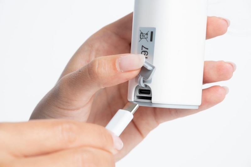 Aparat de aerosoli portabil si reincarcabil pentru adulti si copii Mesh NE1012, Laica
