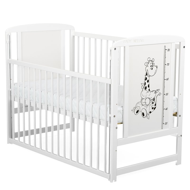 BabyNeeds - Patut din lemn Timmi Girafa 120x60 cm cu laterala culisanta Alb BabyNeeds - Patut din lemn Timmi Girafa 120x60 cm cu laterala culisanta Alb