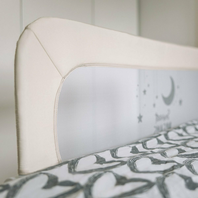 Bariera de protectie pentru pat bebe, Rabatabila, Instalare usoara, Dimensiune 135 x 57 cm, FreeON, Sweet Dreams, Light Beige Bariera de protectie pentru pat bebe, Rabatabila, Instalare usoara, Dimensiune 135 x 57 cm, FreeON, Sweet Dreams, Light Beige