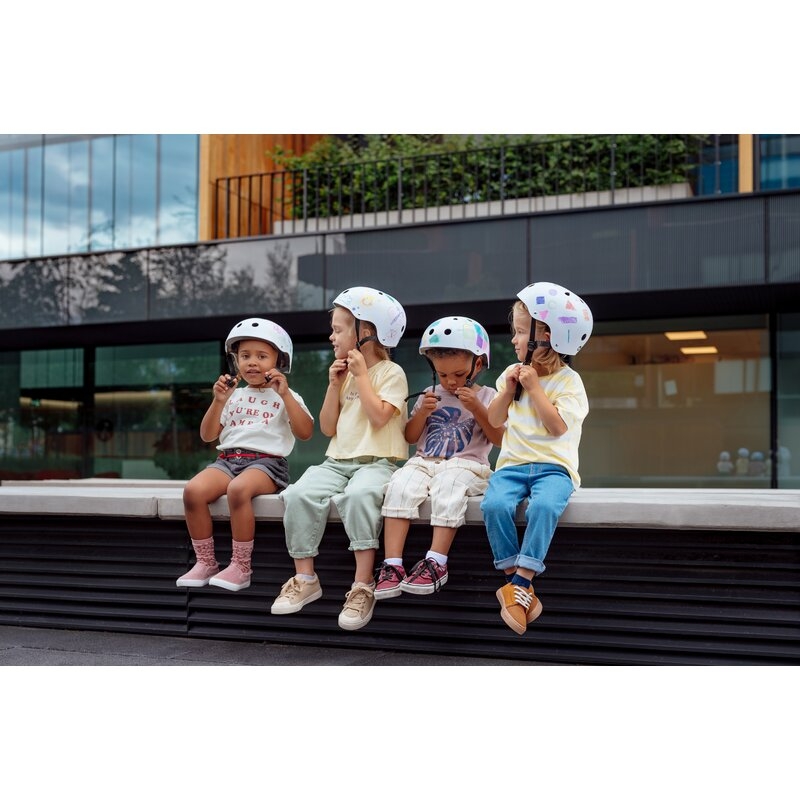Casca pentru copii, Lionelo, Reglabila 50-56 cm, Din ABS si EPS, Conform cu standardul EN1078, Bej Casca pentru copii, Lionelo, Reglabila 50-56 cm, Din ABS si EPS, Conform cu standardul EN1078, Bej
