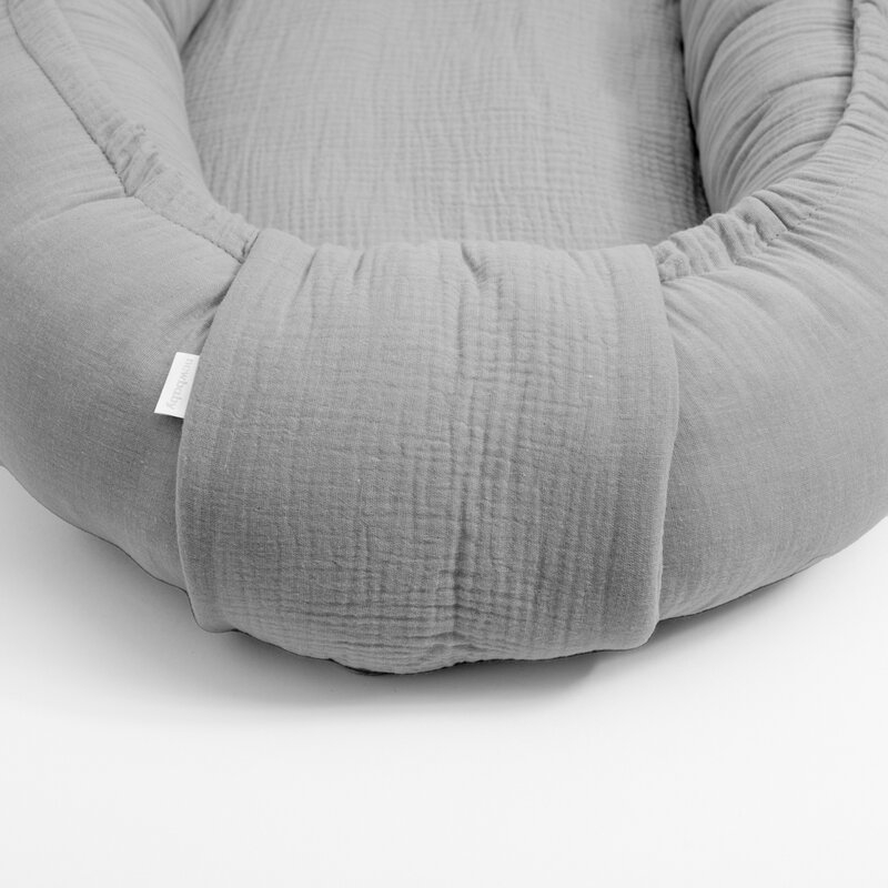 Cosulet bebelus, New Baby, Pentru dormit, Baby Nest 80 x 50 cm, Din muselina, Din materiale certificate Oeko Tex Standard 100, Light Grey Cosulet bebelus, New Baby, Pentru dormit, Baby Nest 80 x 50 cm, Din muselina, Din materiale certificate Oeko Tex Standard 100, Light Grey