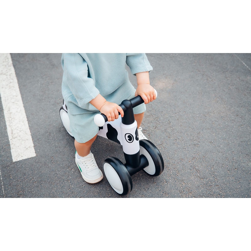 Lionelo - Bicicleta fara pedale, Sammy, Cu 4 roti, Din spuma EVA, Stabila, Manere moi, antiderapante, 12- 36 luni, Greutate maxima suportata 25 kg, Certificata EN 71-1:2014, EN 71-2:2011, EN 71-3:2019, Galben