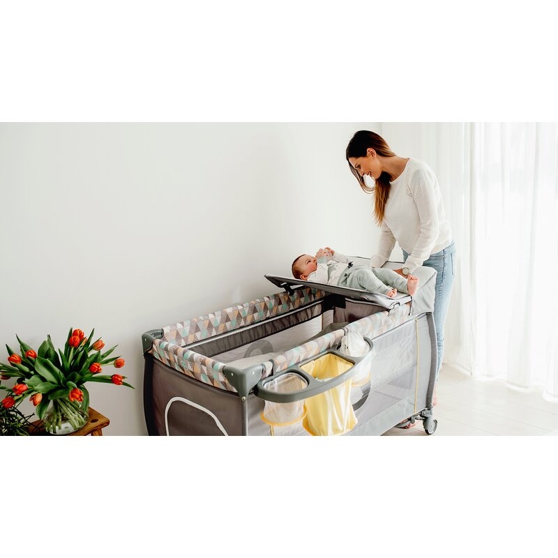 Lionelo - Patut pliant cu doua nivele Sven Plus, 120x60 cm, arcada jucarii, masuta de infasat, vibratii, melodii, Blue Navy Lionelo - Patut pliant cu doua nivele Sven Plus, 120x60 cm, arcada jucarii, masuta de infasat, vibratii, melodii, Blue Navy