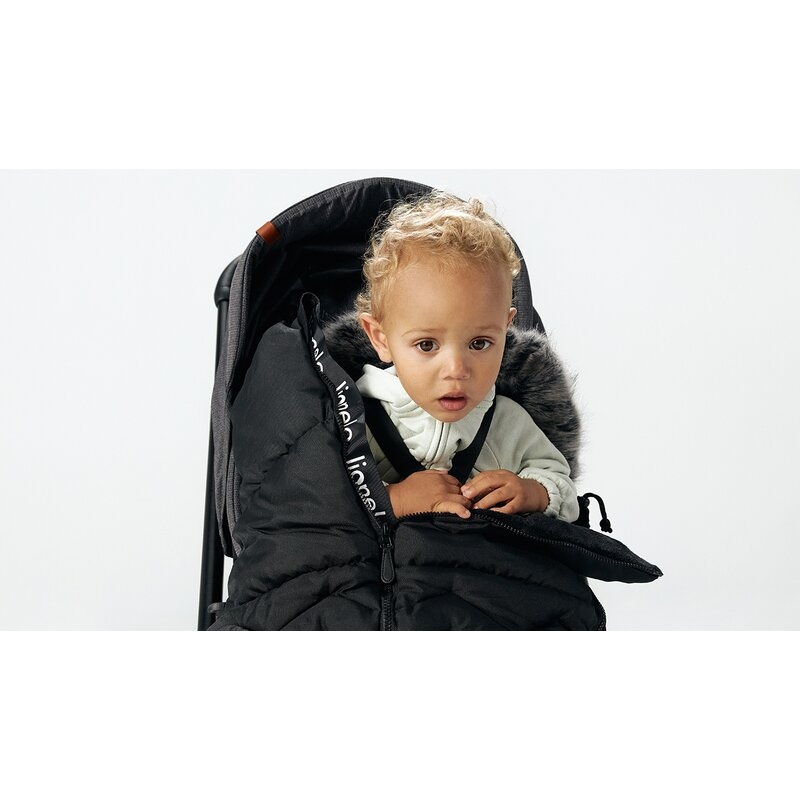 Lionelo - Sac de iarna pentru carucior Frode, 90x45 cm, Impermeabil, Universal, Negru Lionelo - Sac de iarna pentru carucior Frode, 90x45 cm, Impermeabil, Universal, Negru