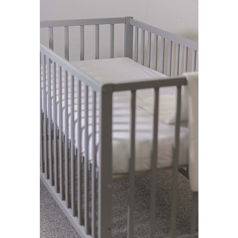 Petite&Mars - Cearceaf cu eleastic, Soft Dream, Din Jersey, Lavabil la masina pana la 40 de garde, 120x60 cm, Alb Petite&Mars - Cearceaf cu eleastic, Soft Dream, Din Jersey, Lavabil la masina pana la 40 de garde, 120x60 cm, Alb