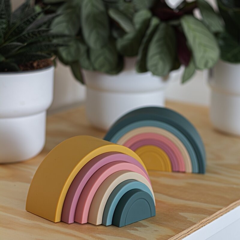 Jucarie pentru stivuire, curcubeu, 14x7.5x5 cm, silicon, fara BPA, 6 piese, 12 luni+, verde, Petite&Mars