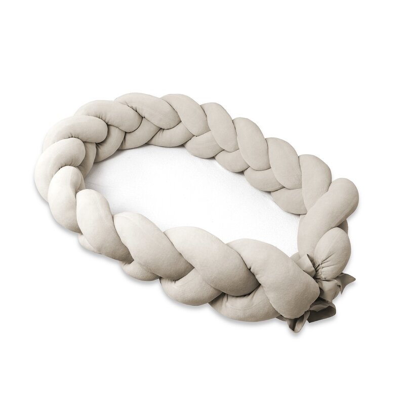 Protectie laterala, MimiNu, Pentru patut, Tip Bumper impletit, Din catifea, 240x23 cm, Soft, Beige Protectie laterala, MimiNu, Pentru patut, Tip Bumper impletit, Din catifea, 240x23 cm, Soft, Beige
