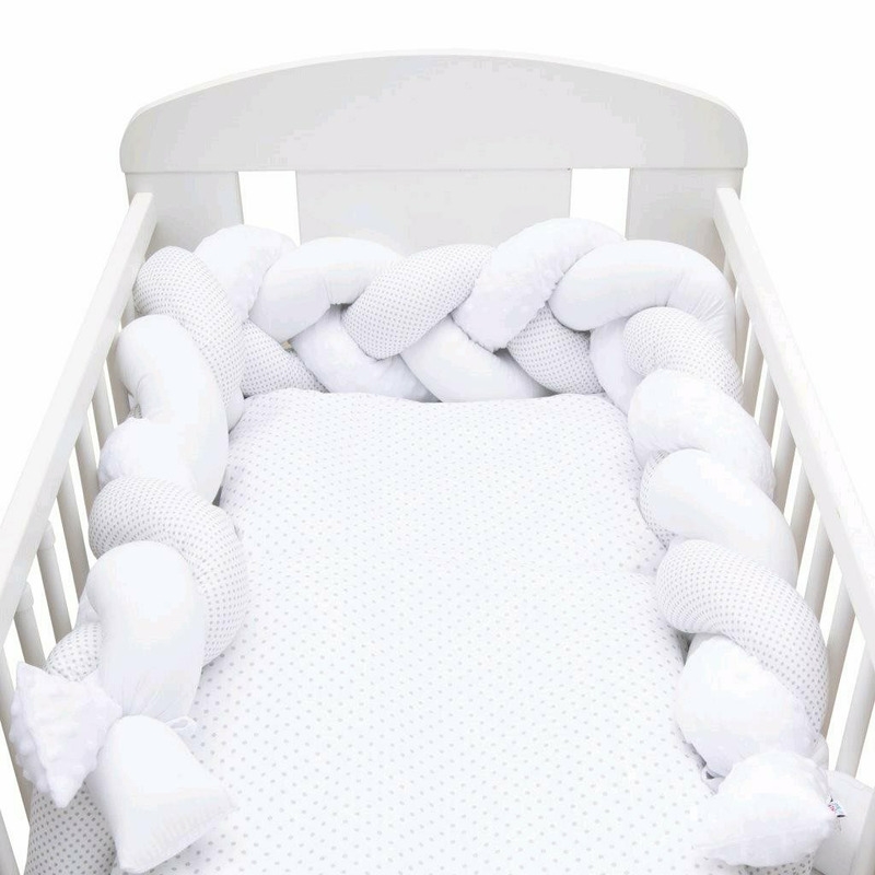 Protectie laterala pentru patut, Tip Bumper impletit, Din bumbac, Din materiale certificate Oeko Tex Standard 100, New Baby, Lungime 225 cm, Minky/Dot grey Protectie laterala pentru patut, Tip Bumper impletit, Din bumbac, Din materiale certificate Oeko Tex Standard 100, New Baby, Lungime 225 cm, Minky/Dot grey