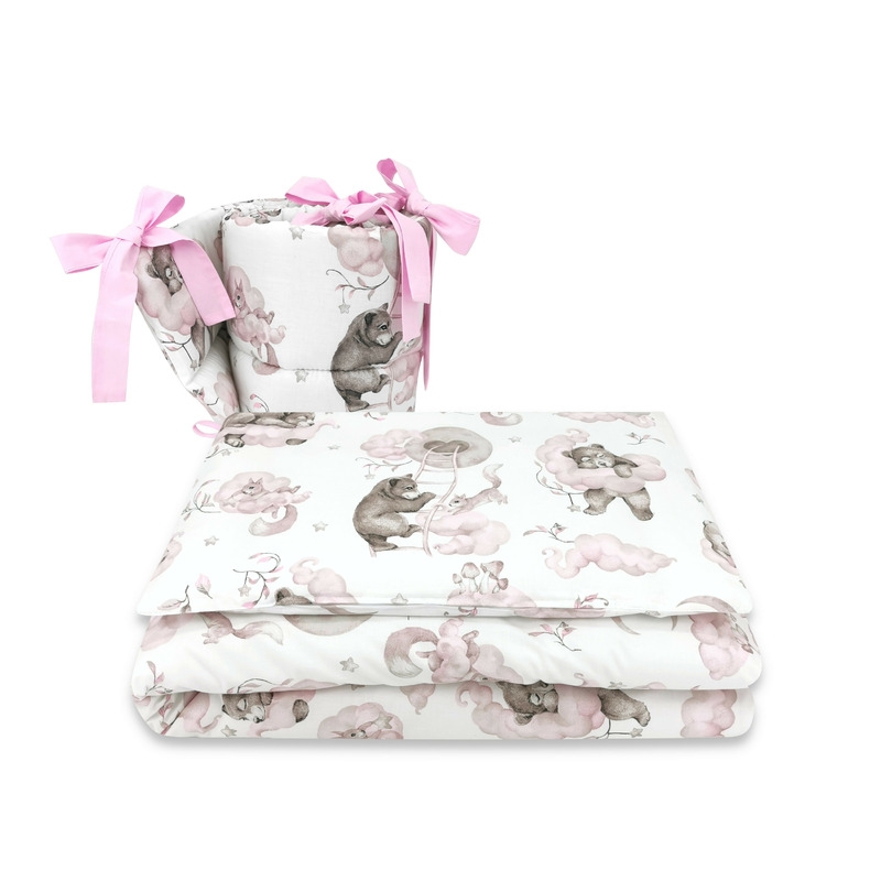 Qmini - Lenjerie patut 3 piese, Cu protectie laterala, Din bumbac certificat Oeko Tex Standard 100, Pentru patut 120x60 cm, Teddy Bear and Friends Pink Qmini - Lenjerie patut 3 piese, Cu protectie laterala, Din bumbac certificat Oeko Tex Standard 100, Pentru patut 120x60 cm, Teddy Bear and Friends Pink