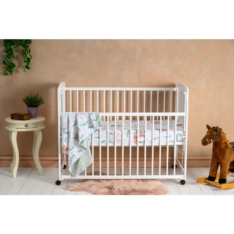 Qmini - Patut din lemn Timmi Elephant 120x60 cm, Cu laterala culisanta, Din lemn de pin si mdf, Stabil si rezistent, Inaltime saltea reglabila pe 3 nivele, Laterala cu 3 bete detasabile, EN716-1, EN716-2, Alb Qmini - Patut din lemn Timmi Elephant 120x60 cm, Cu laterala culisanta, Din lemn de pin si mdf, Stabil si rezistent, Inaltime saltea reglabila pe 3 nivele, Laterala cu 3 bete detasabile, EN716-1, EN716-2, Alb