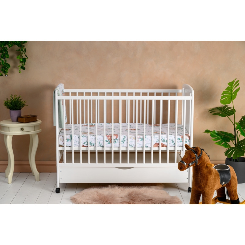 Qmini - Patut din lemn Timmi Elephant 120x60 cm, Cu sertar, Din lemn de pin si mdf, Stabil si rezistent, Inaltime saltea reglabila pe 3 nivele, Laterala cu 3 bete detasabile, EN716-1, EN716-2, Alb Qmini - Patut din lemn Timmi Elephant 120x60 cm, Cu sertar, Din lemn de pin si mdf, Stabil si rezistent, Inaltime saltea reglabila pe 3 nivele, Laterala cu 3 bete detasabile, EN716-1, EN716-2, Alb