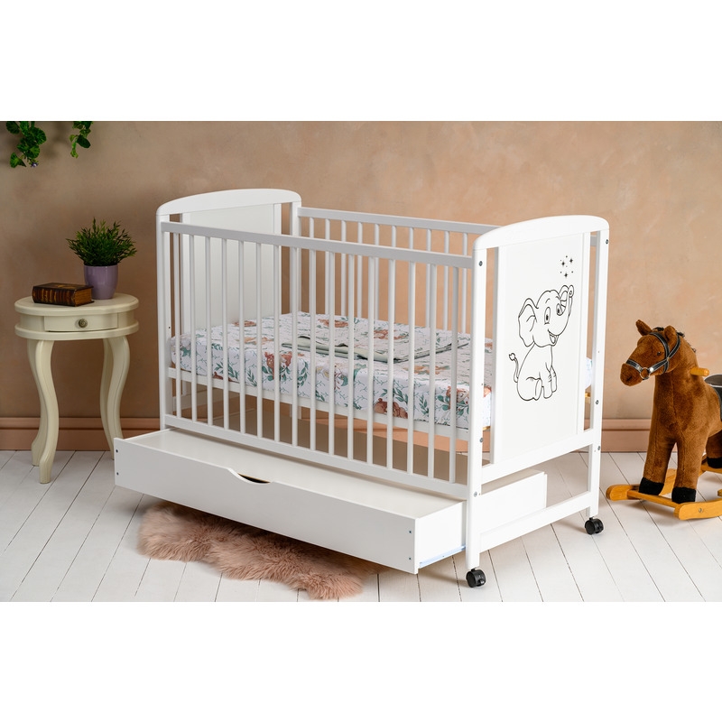 Qmini - Patut din lemn Timmi Elephant 120x60 cm, Cu sertar, Din lemn de pin si mdf, Stabil si rezistent, Inaltime saltea reglabila pe 3 nivele, Laterala cu 3 bete detasabile, EN716-1, EN716-2, Alb Qmini - Patut din lemn Timmi Elephant 120x60 cm, Cu sertar, Din lemn de pin si mdf, Stabil si rezistent, Inaltime saltea reglabila pe 3 nivele, Laterala cu 3 bete detasabile, EN716-1, EN716-2, Alb