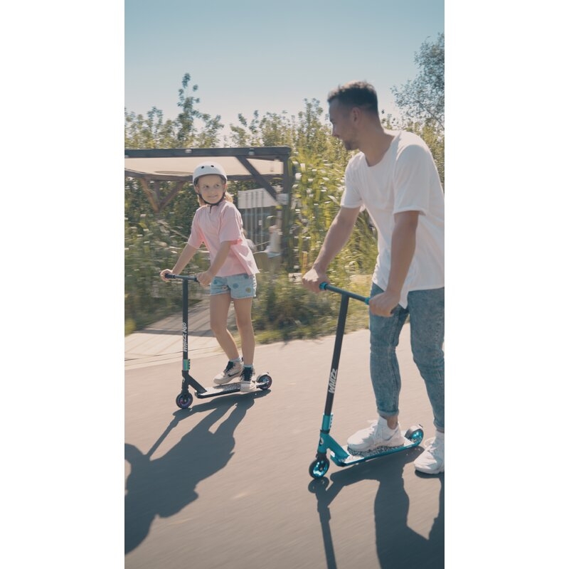 Trotineta, Lionelo, Whizz, Pentru Acrobatii, Rulmenti ABEC-9, Sistemul de compresie IHC 9, 20 - 100 kg, Conform cu standardul european de securitate EN14619, Verde/Negru Trotineta, Lionelo, Whizz, Pentru Acrobatii, Rulmenti ABEC-9, Sistemul de compresie IHC 9, 20 - 100 kg, Conform cu standardul european de securitate EN14619, Verde/Negru